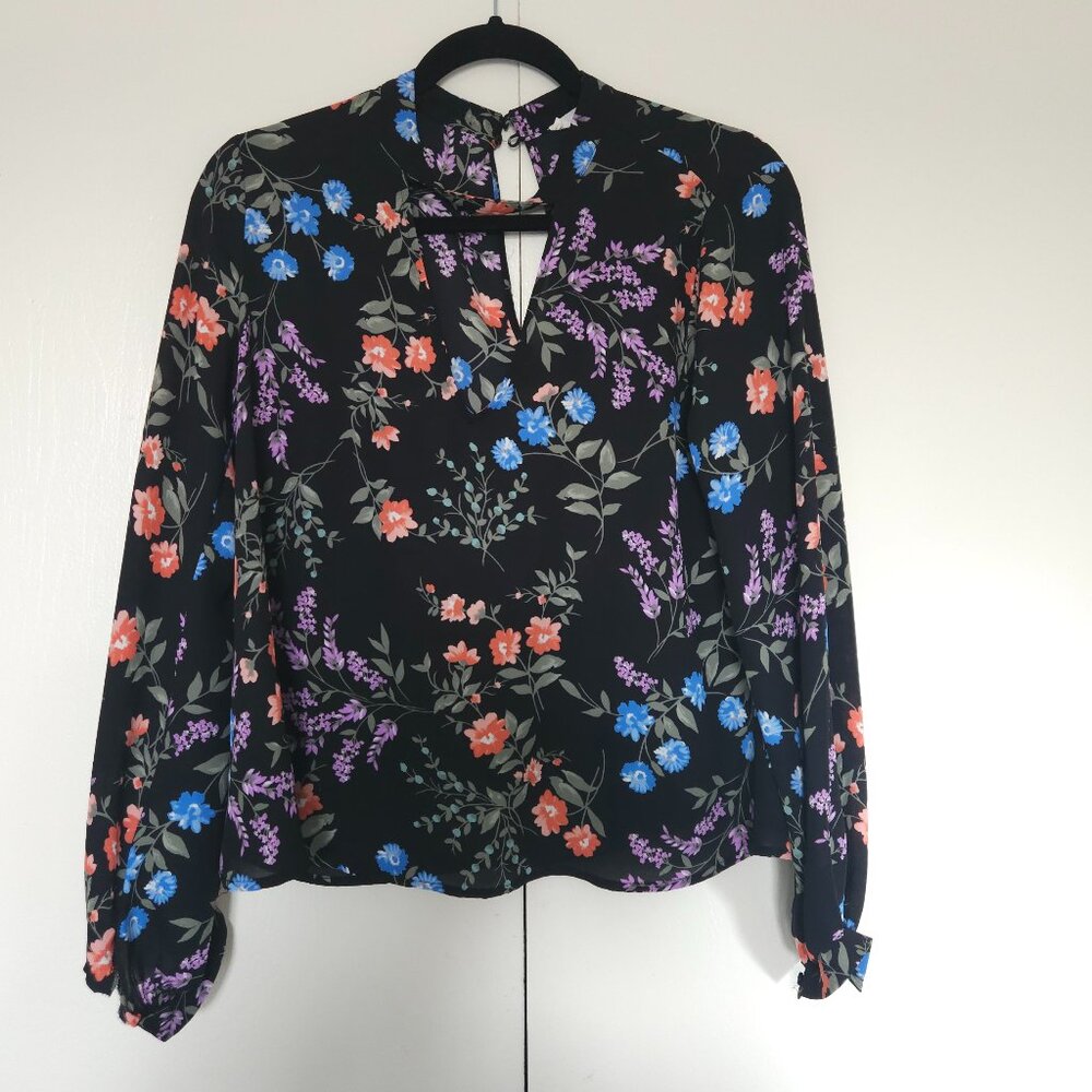 Versatile V-Neck Trapeze Top - Pre-Loved, Excellent Condition!